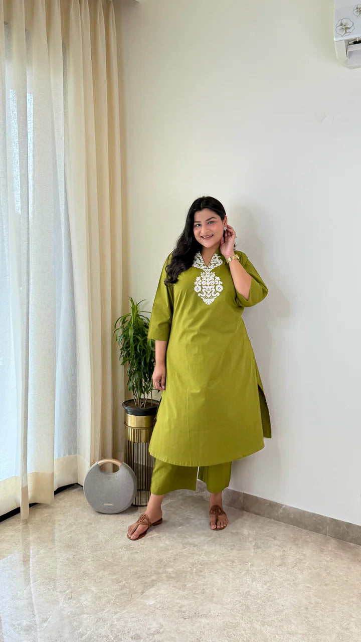 Sukoon Green Threadwork Kurta Pants